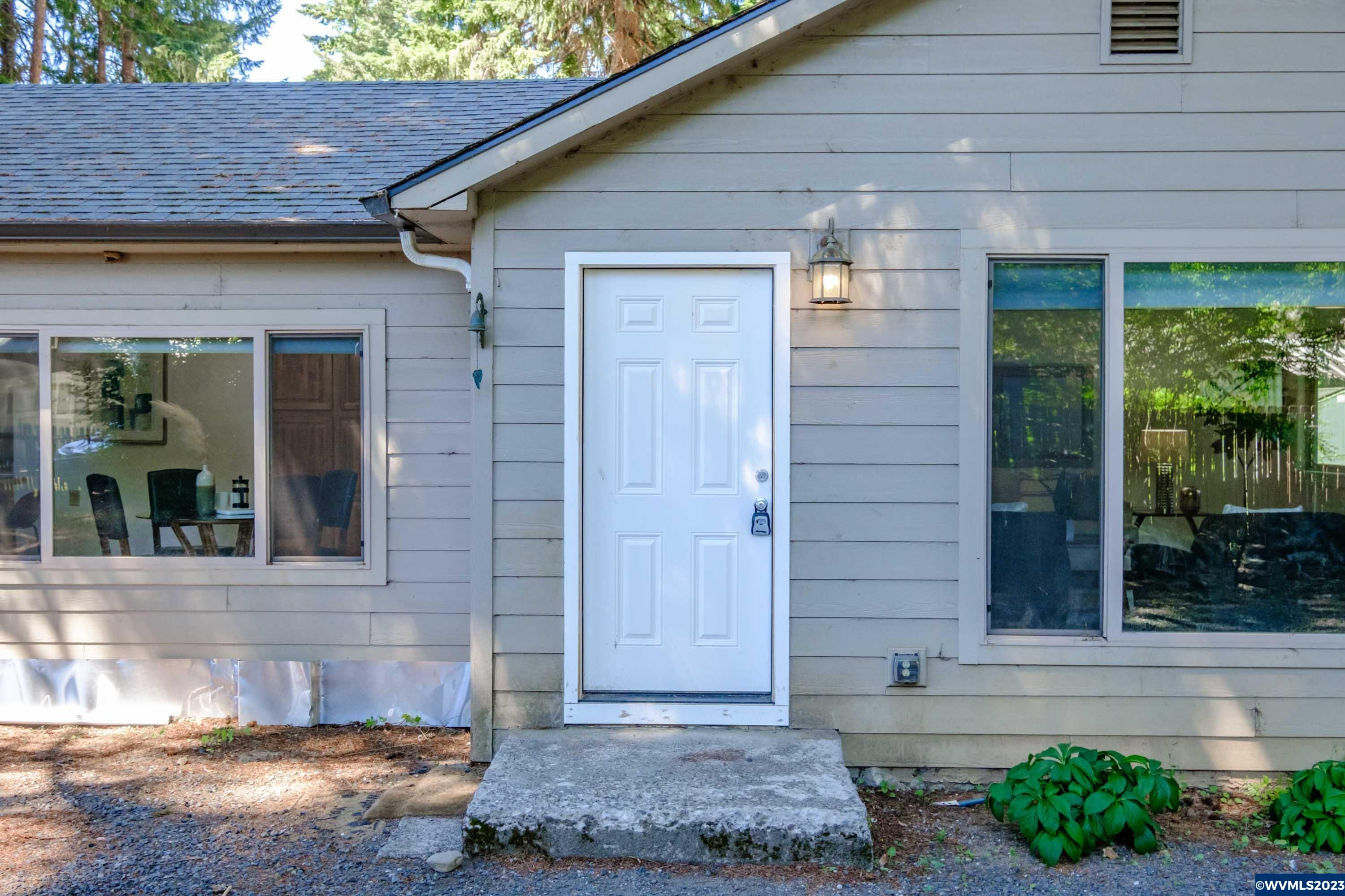155 North Patton Road Detroit, OR 97342 - Photo 2 of 29 Gallery Image 2