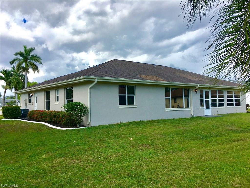 109 Blue Ridge Drive, Unit 22 Naples, FL 34112 - Photo 5 of 23 Gallery Image 5