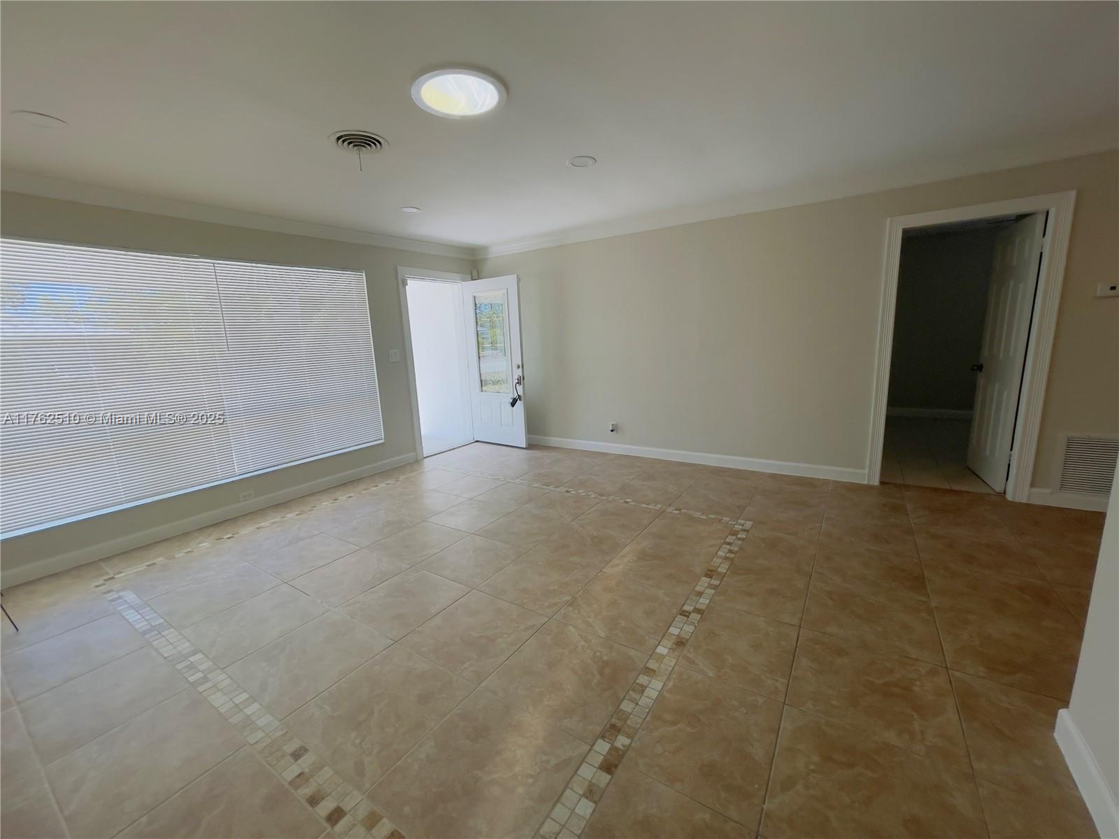 349 Northeast 31st Street Boca Raton, FL 33431 - Photo 10 of 17 GetMedia.ashx-18