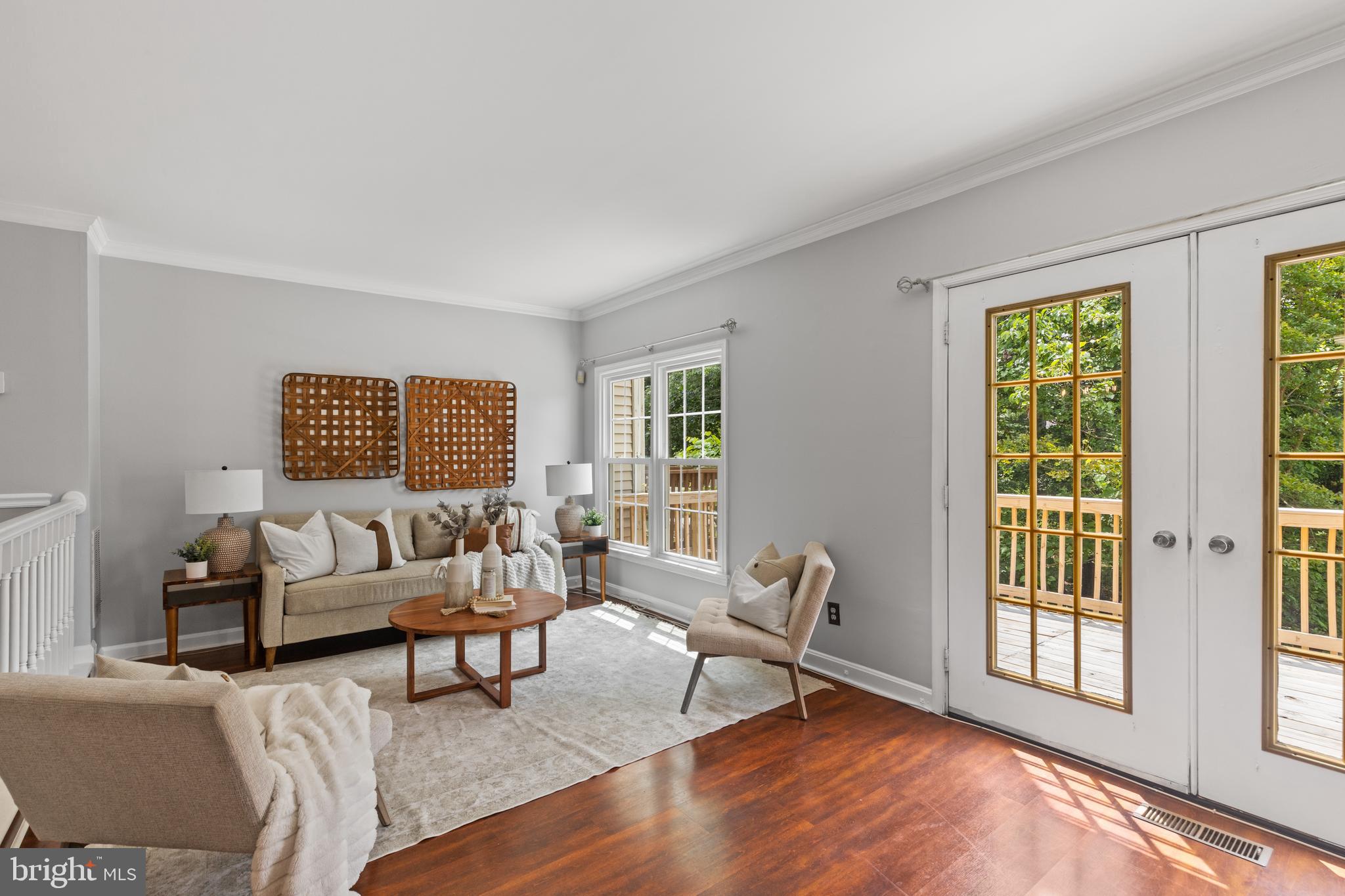 14644 Cambridge Circle Laurel, MD 20707 - Photo 11 of 32 Living room