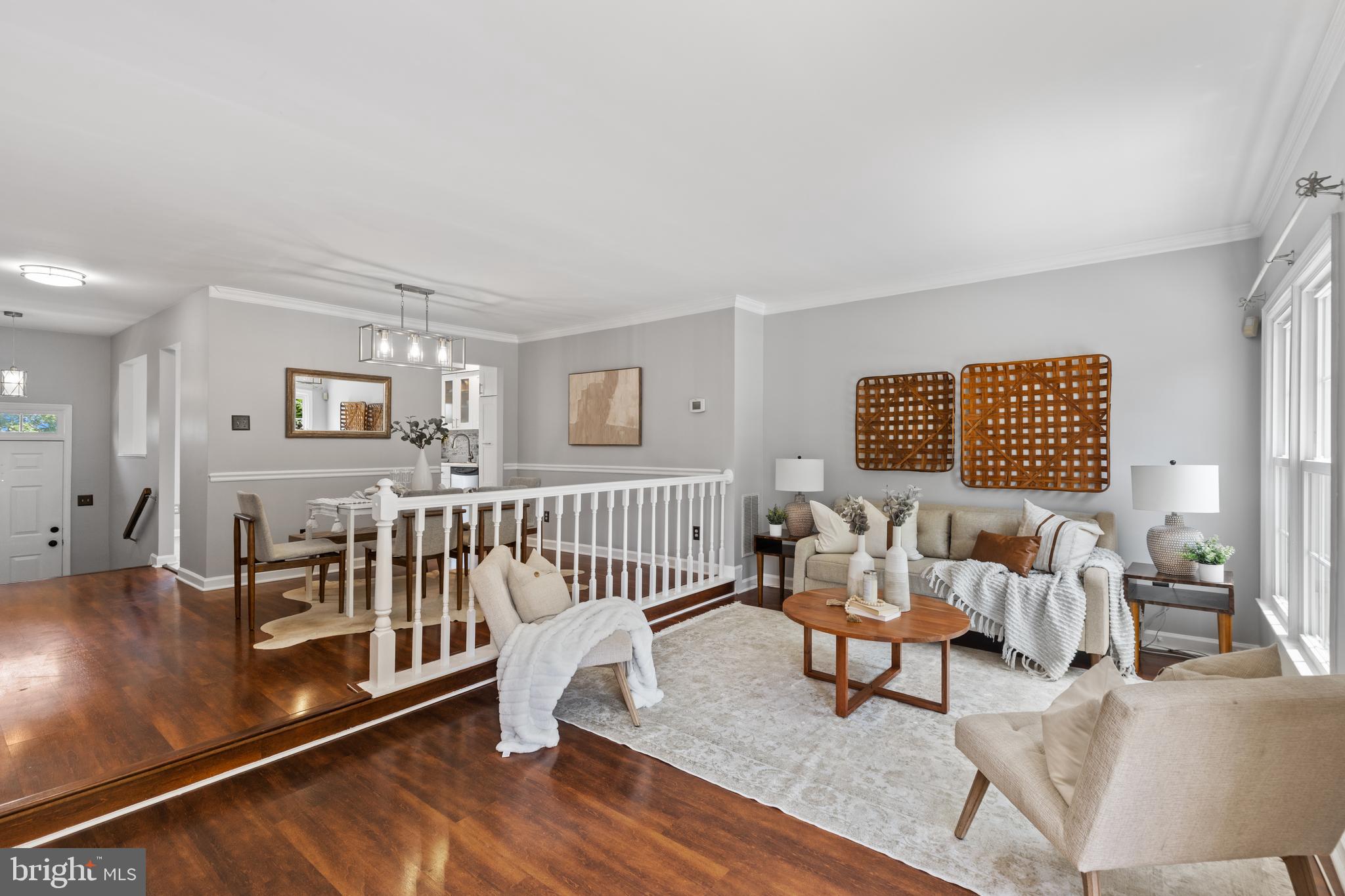 14644 Cambridge Circle Laurel, MD 20707 - Photo 12 of 32 Living room