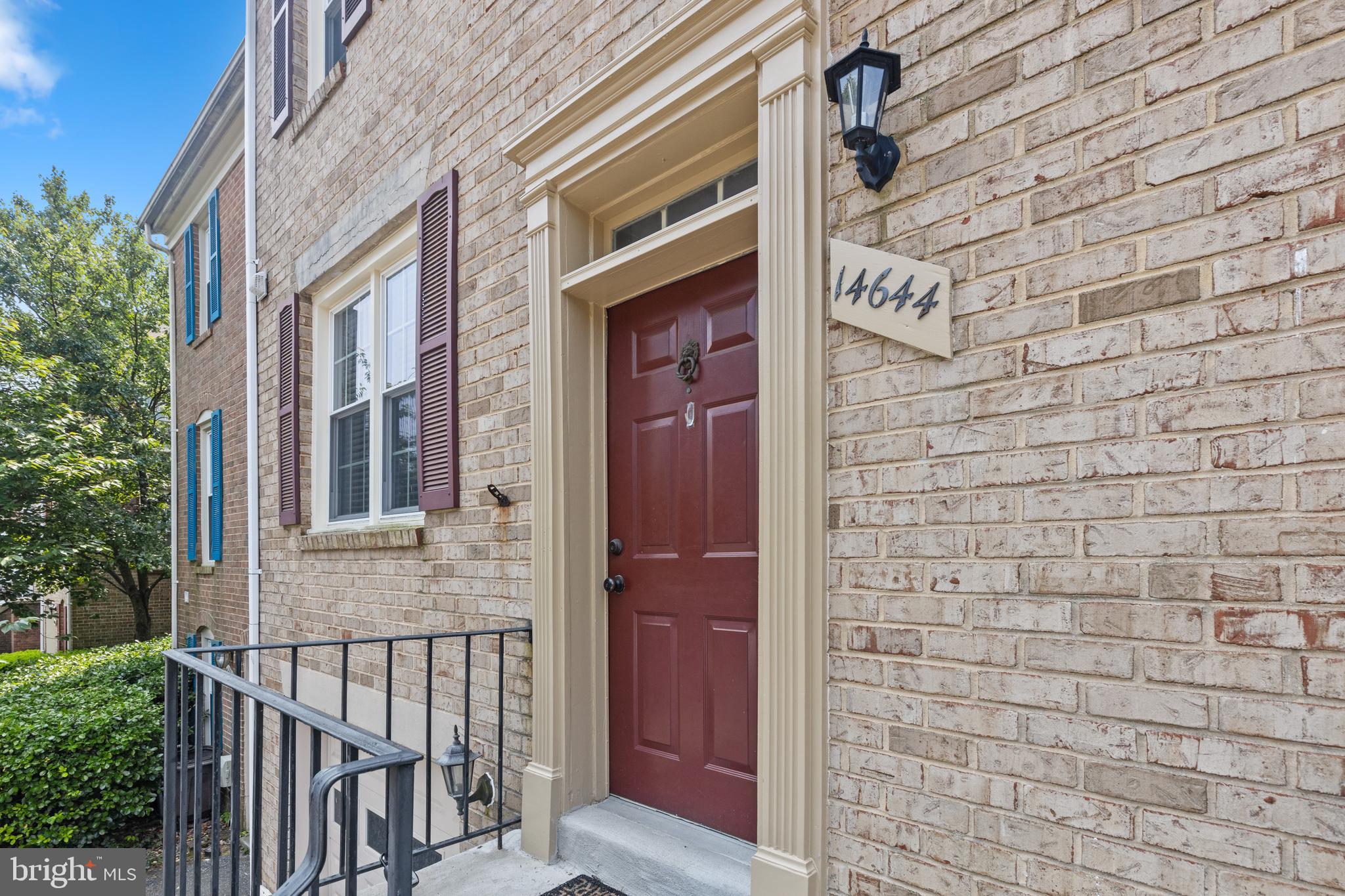 14644 Cambridge Circle Laurel, MD 20707 - Photo 3 of 32 Front door