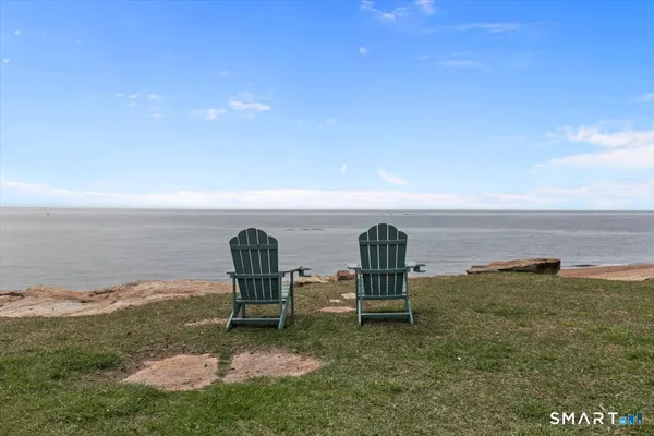 $423,500 | 2 Mansfield Grove Road, Unit 262, East Haven, CT 06512