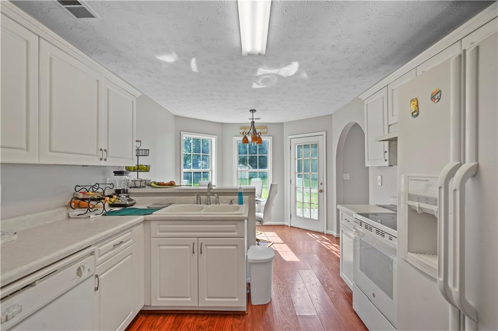 4770 Beaver Road Southwest Loganville, GA 30052 - Photo 12 of 24