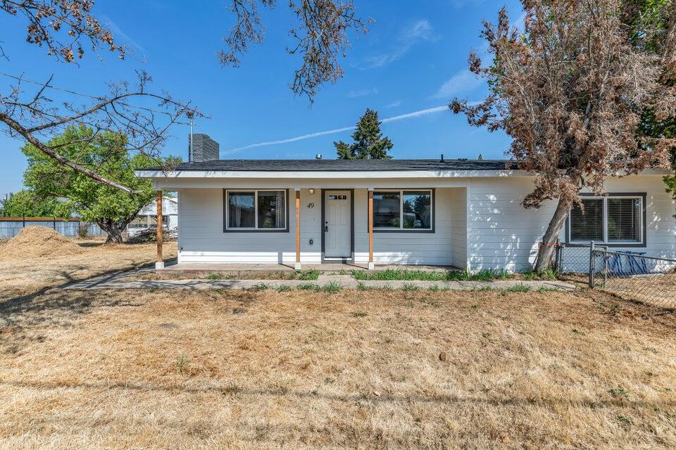 49 Mace Road Medford, OR 97501 - Photo 1 of 22 1