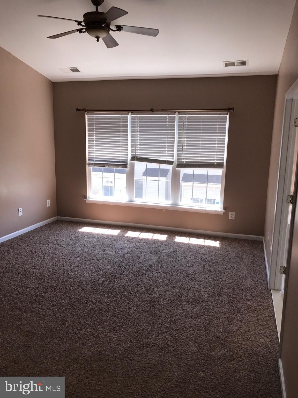 42695 Newcomer Terrace Chantilly, VA 20152 - Photo 12 of 26