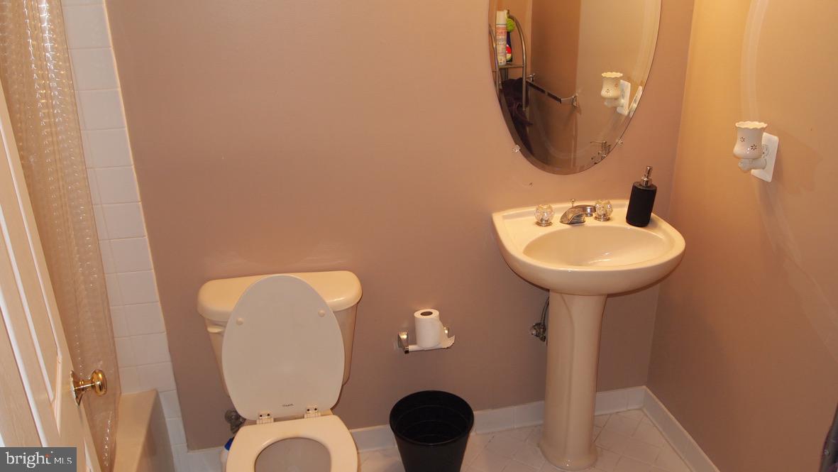 42695 Newcomer Terrace Chantilly, VA 20152 - Photo 19 of 26