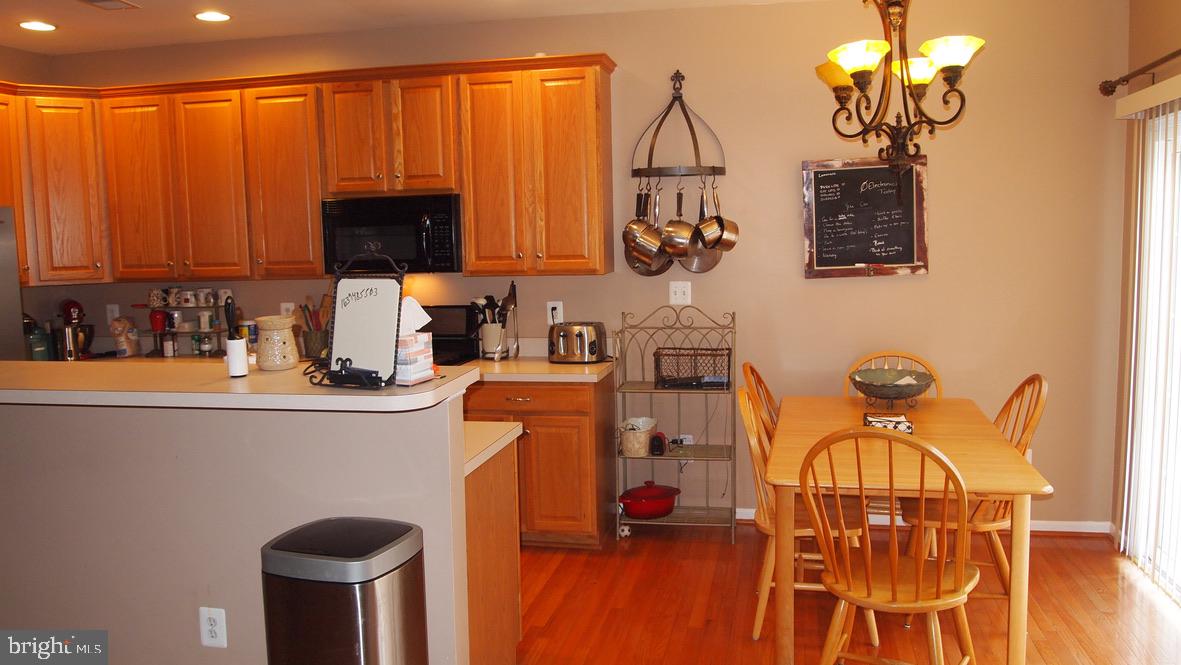 42695 Newcomer Terrace Chantilly, VA 20152 - Photo 9 of 26