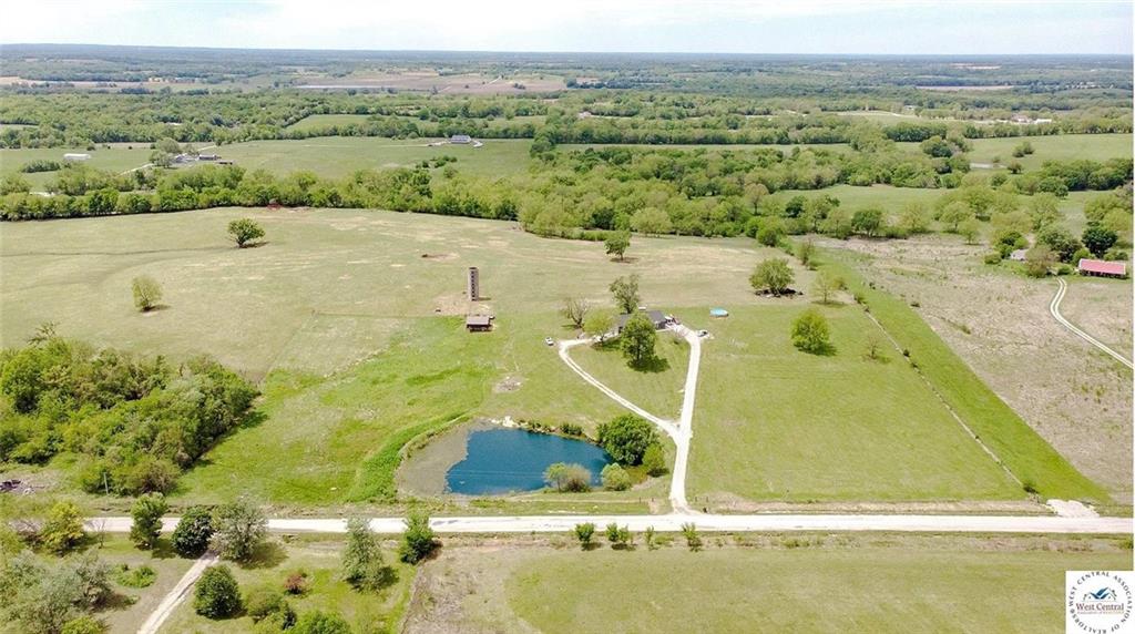 35212 South Wagonor Road Garden City, MO 64747 - Photo 5 of 18
