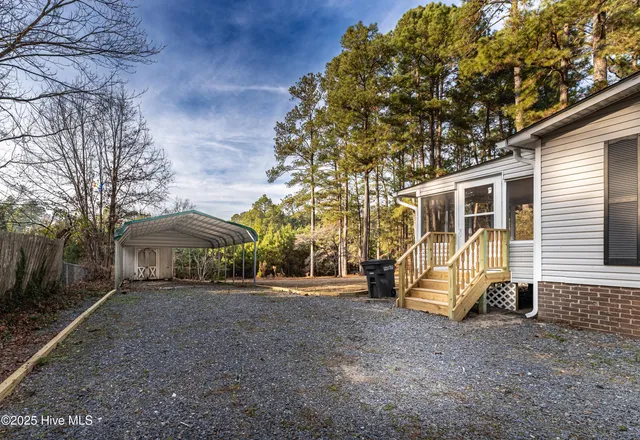 $219,000 | 142 Pine Valley Lane, West End, NC 27376