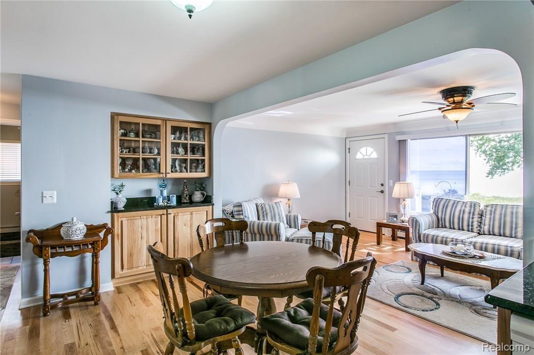 6722 Lakeshore Road Fort Gratiot, MI 48059 - Photo 8 of 20 6722 Lakeshore--6.JPG