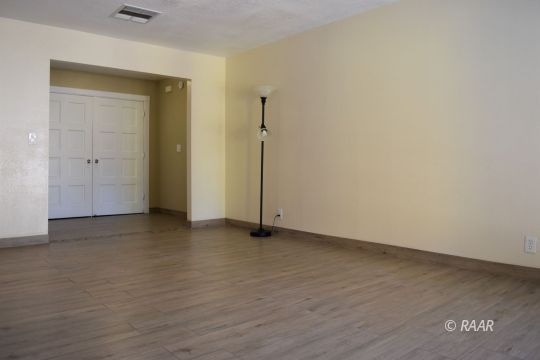917 Jessica Street Ridgecrest, CA 93555 - Photo 7 of 33