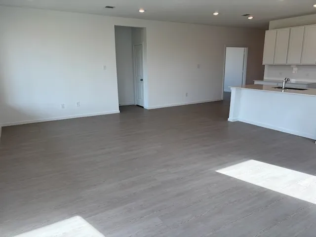 $249,990 | 516 Robin Court, Angleton, TX 77515