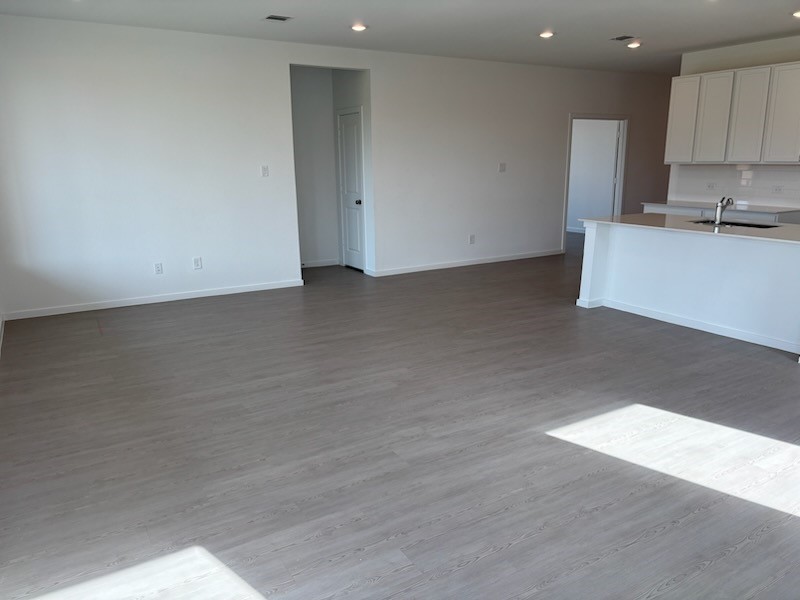 516 Robin Court Angleton, TX 77515 - Photo 4 of 29 *This photo is a representation. Not actual homesite.*