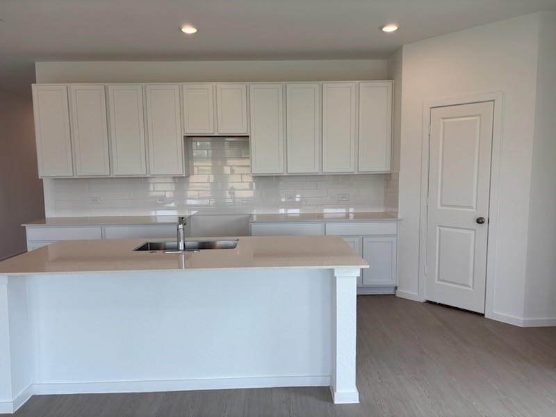 516 Robin Court Angleton, TX 77515 - Photo 5 of 29 *This photo is a representation. Not actual homesite.*