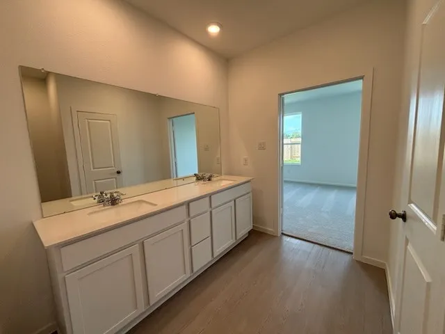 $249,990 | 516 Robin Court, Angleton, TX 77515