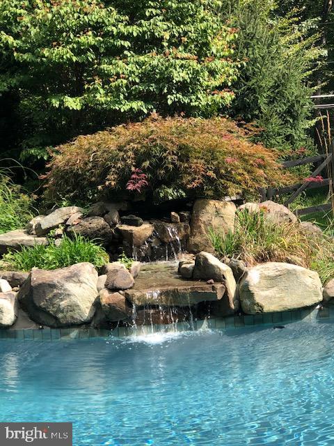 65 Lyons Run Road Glenmoore, PA 19343 - Photo 6 of 28 Gallery Image 6
