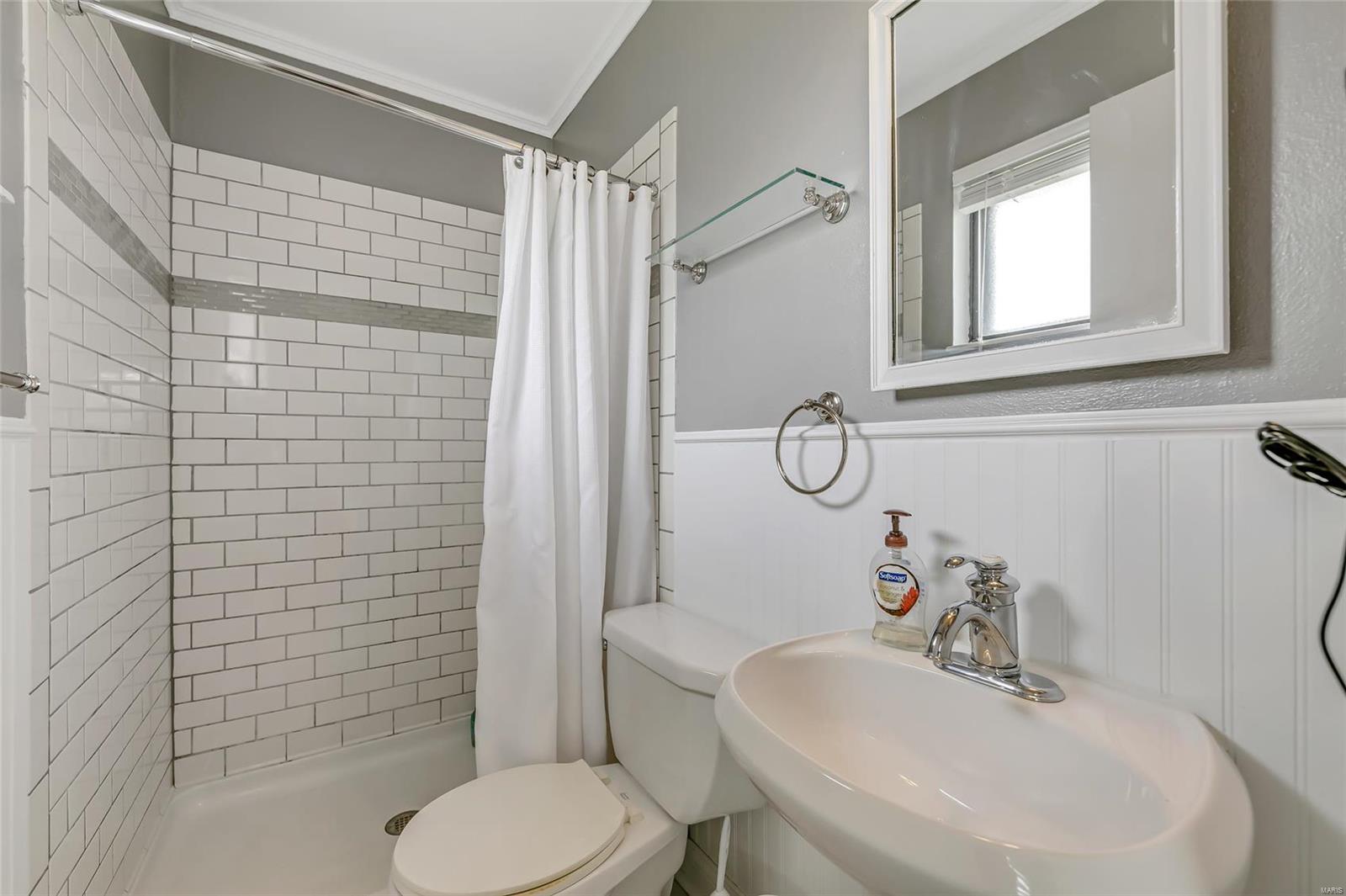 2269 Wincanton Road St. Louis, MO 63129 - Photo 9 of 22 Gallery Image 9