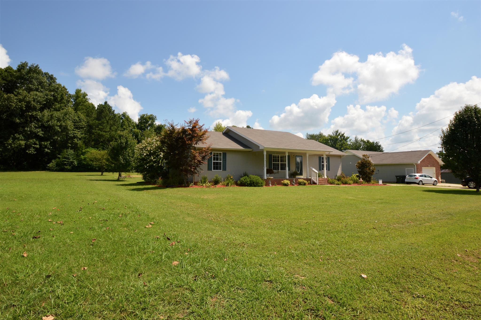 1028 Pomona Road Dickson, TN 37055 - Photo 3 of 22