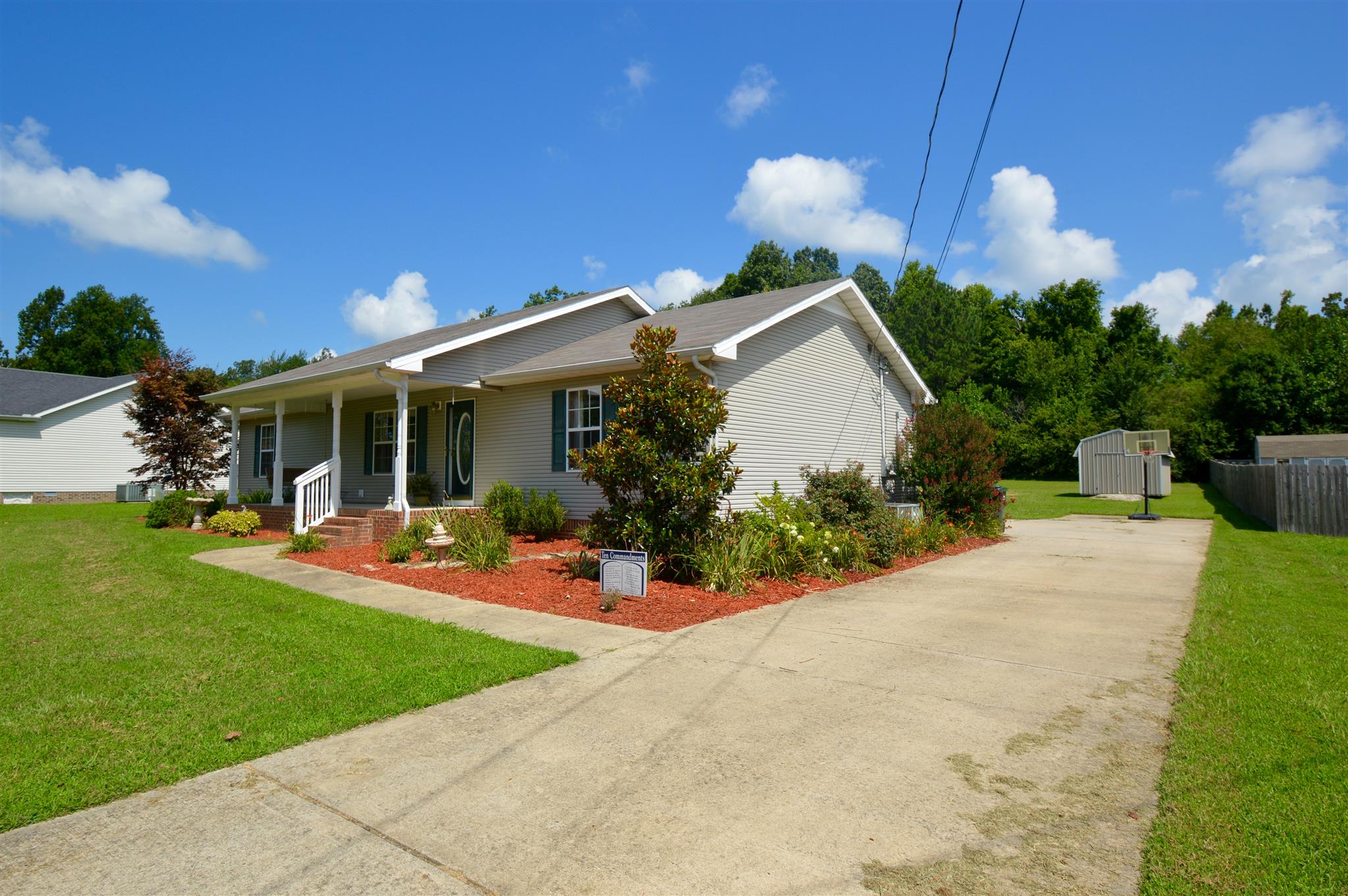 1028 Pomona Road Dickson, TN 37055 - Photo 4 of 22
