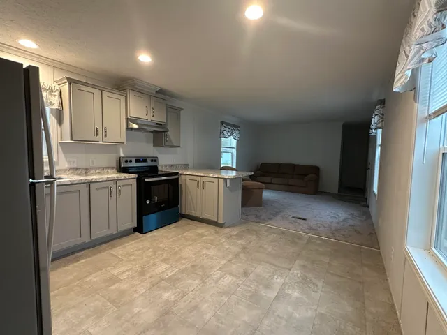 $160,000 | 40 Pinyon Place, Londonderry, NH 03038