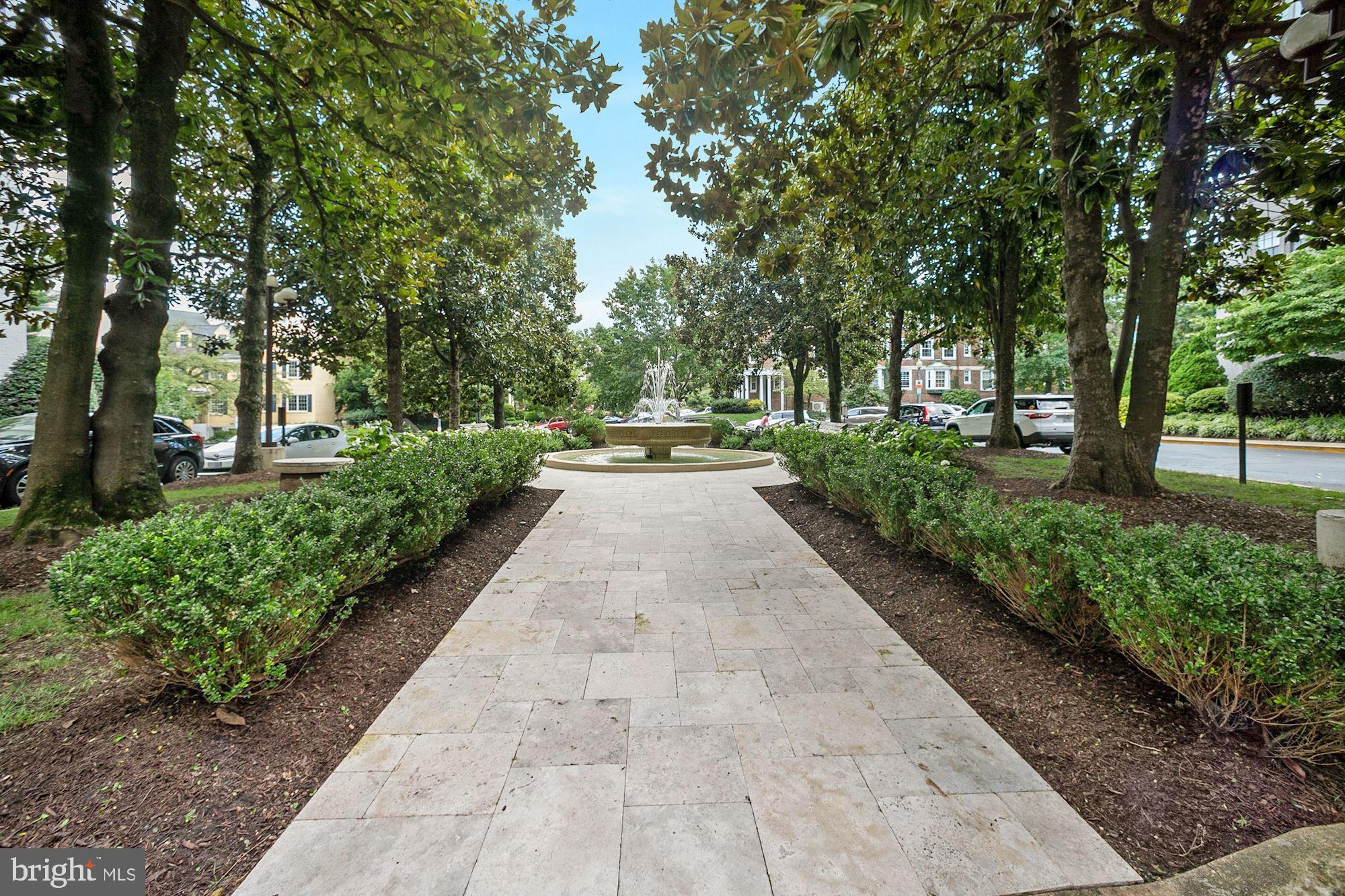 2737 Devonshire Place Northwest, Unit 123 Washington, DC 20008 - Photo 31 of 46 Woodley Park Towers manicured grounds