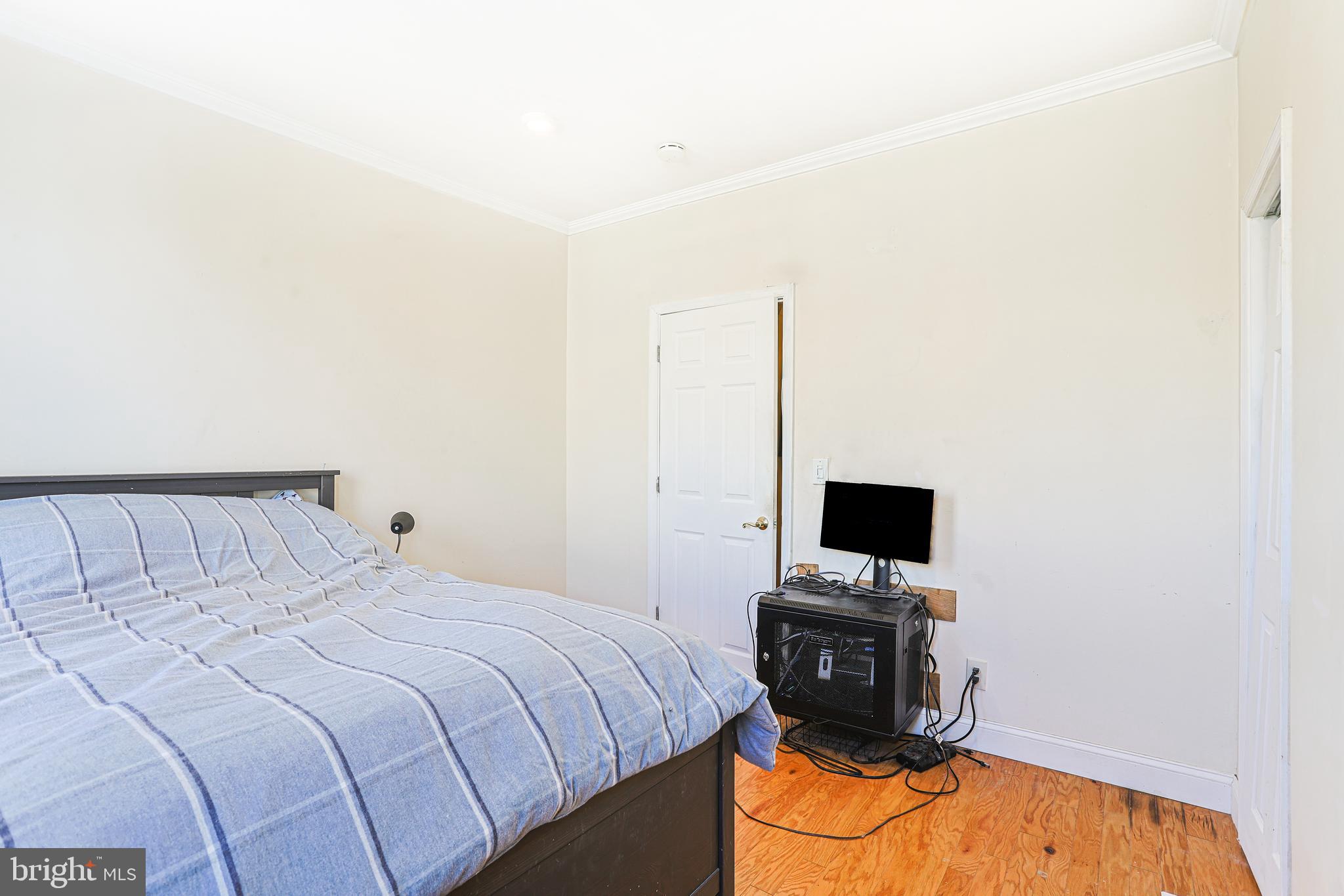 2338 Cross Street Philadelphia, PA 19146 - Photo 13 of 25 Primary Bedroom