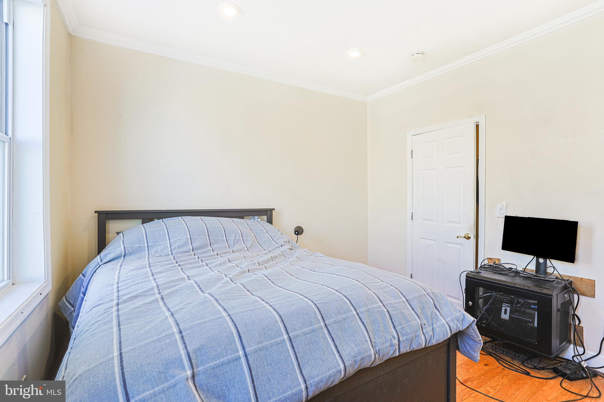 2338 Cross Street Philadelphia, PA 19146 - Photo 14 of 25