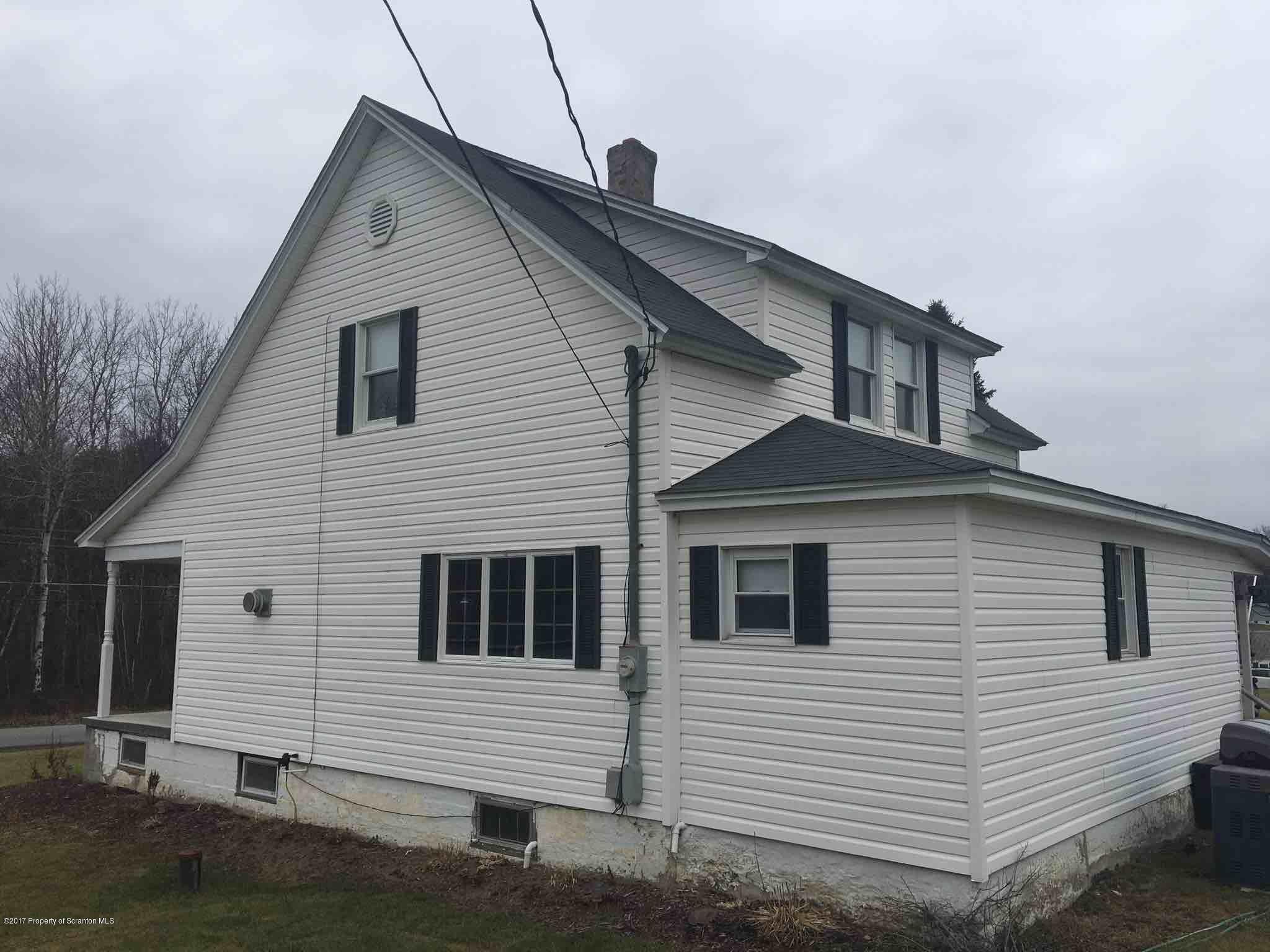 114 Shust Road Carbondale, PA 18407 - Photo 4 of 14 Gallery Image 4
