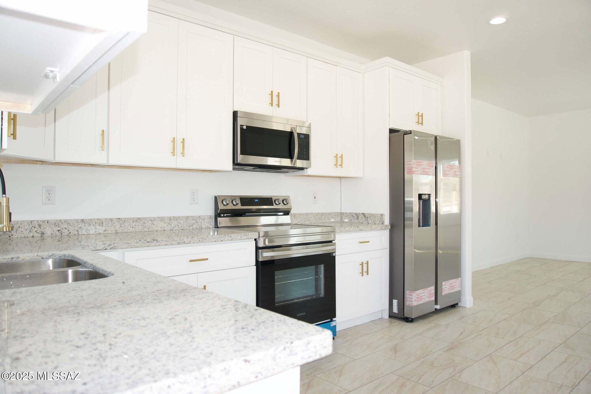 1782 Puerto Court Rio Rico, AZ 85648 - Photo 14 of 32