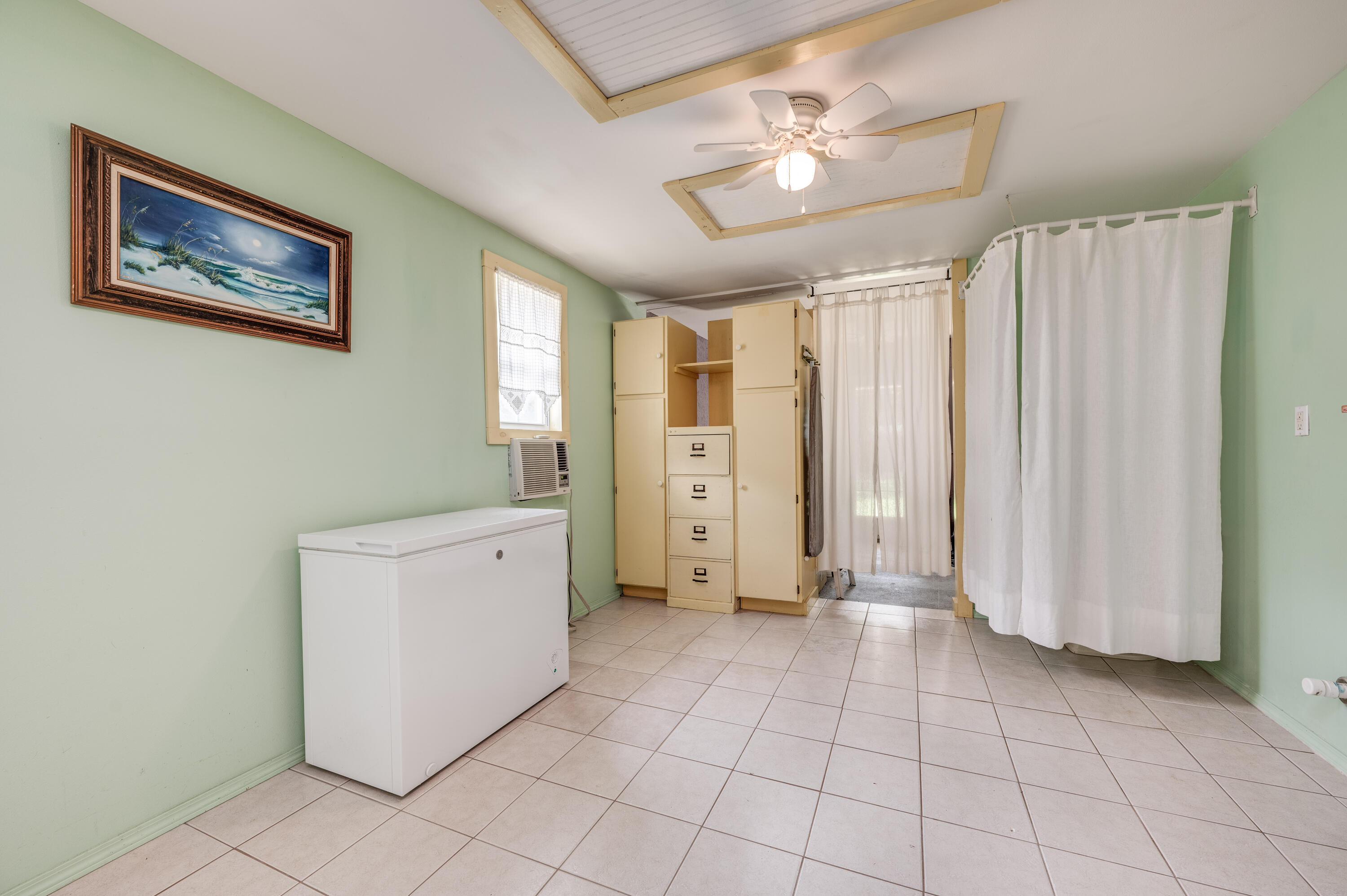 923 Satsuma Road Niceville, FL 32578 - Photo 16 of 52 923 Satsuma Rd-Niceville-36