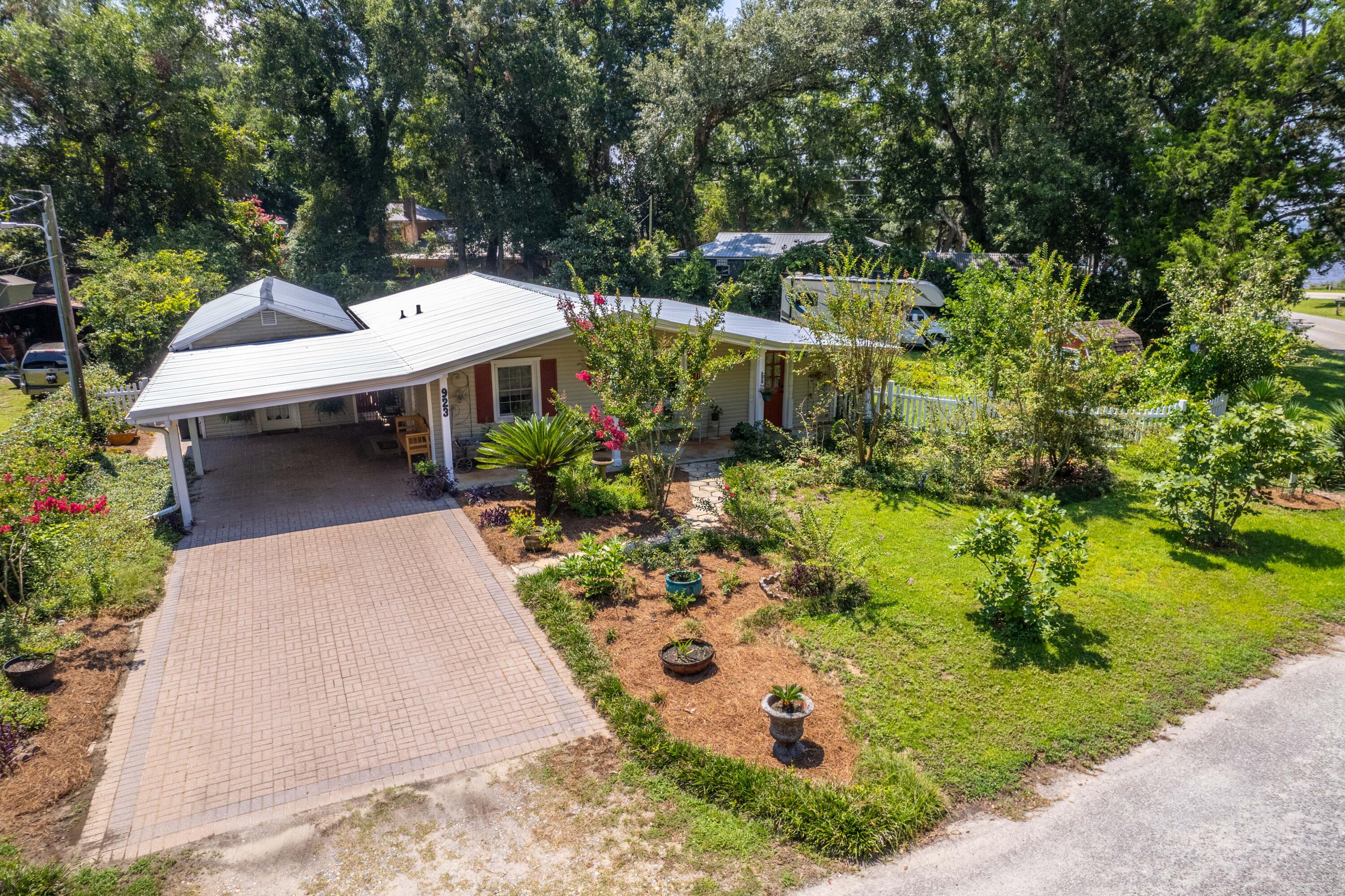 923 Satsuma Road Niceville, FL 32578 - Photo 51 of 52 923 Satsuma Rd-Niceville-81