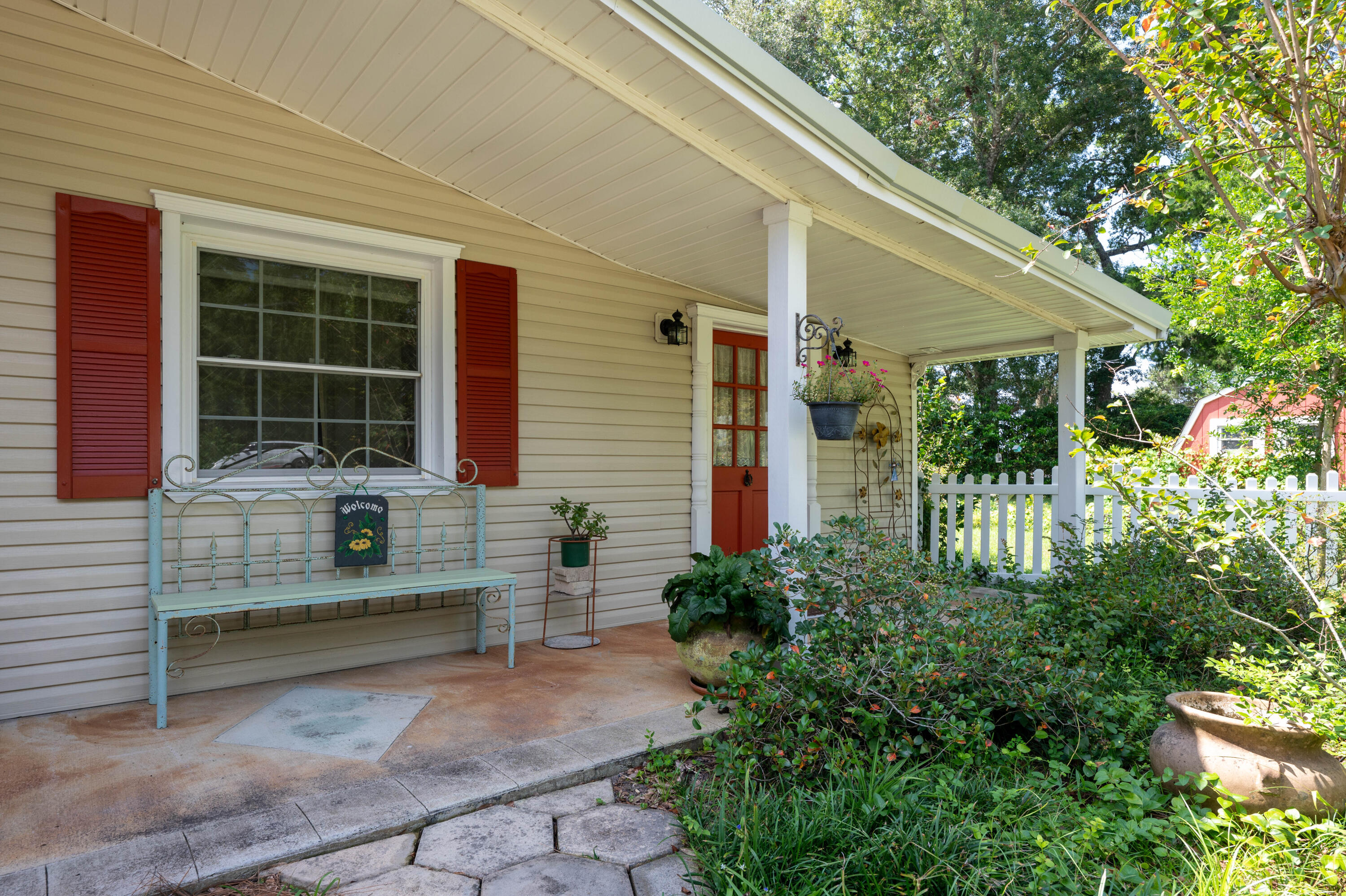 923 Satsuma Road Niceville, FL 32578 - Photo 9 of 52 923 Satsuma Rd-Niceville-13