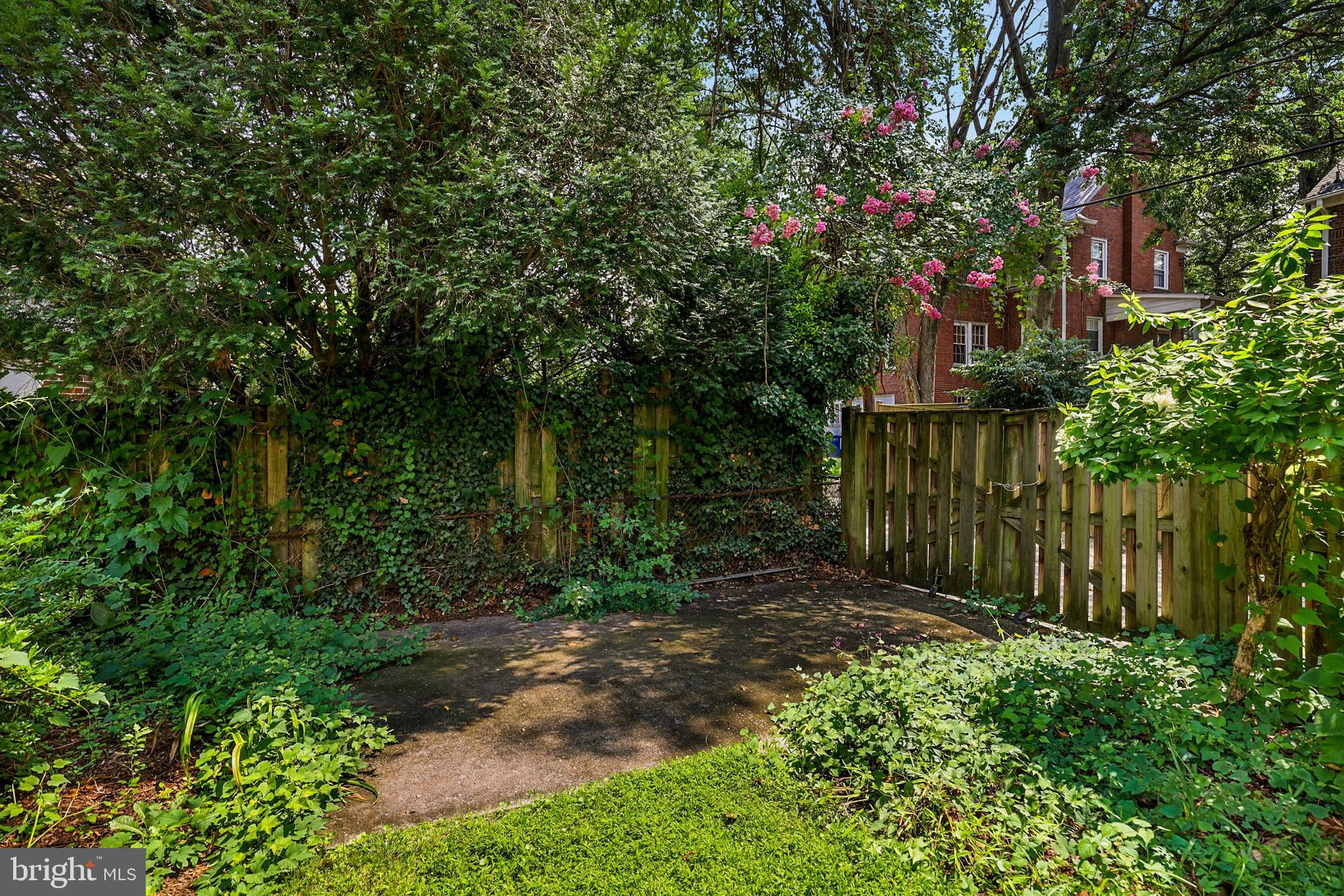 1352 Locust Road Northwest Washington, DC 20012 - Photo 43 of 49 Gallery Image 43