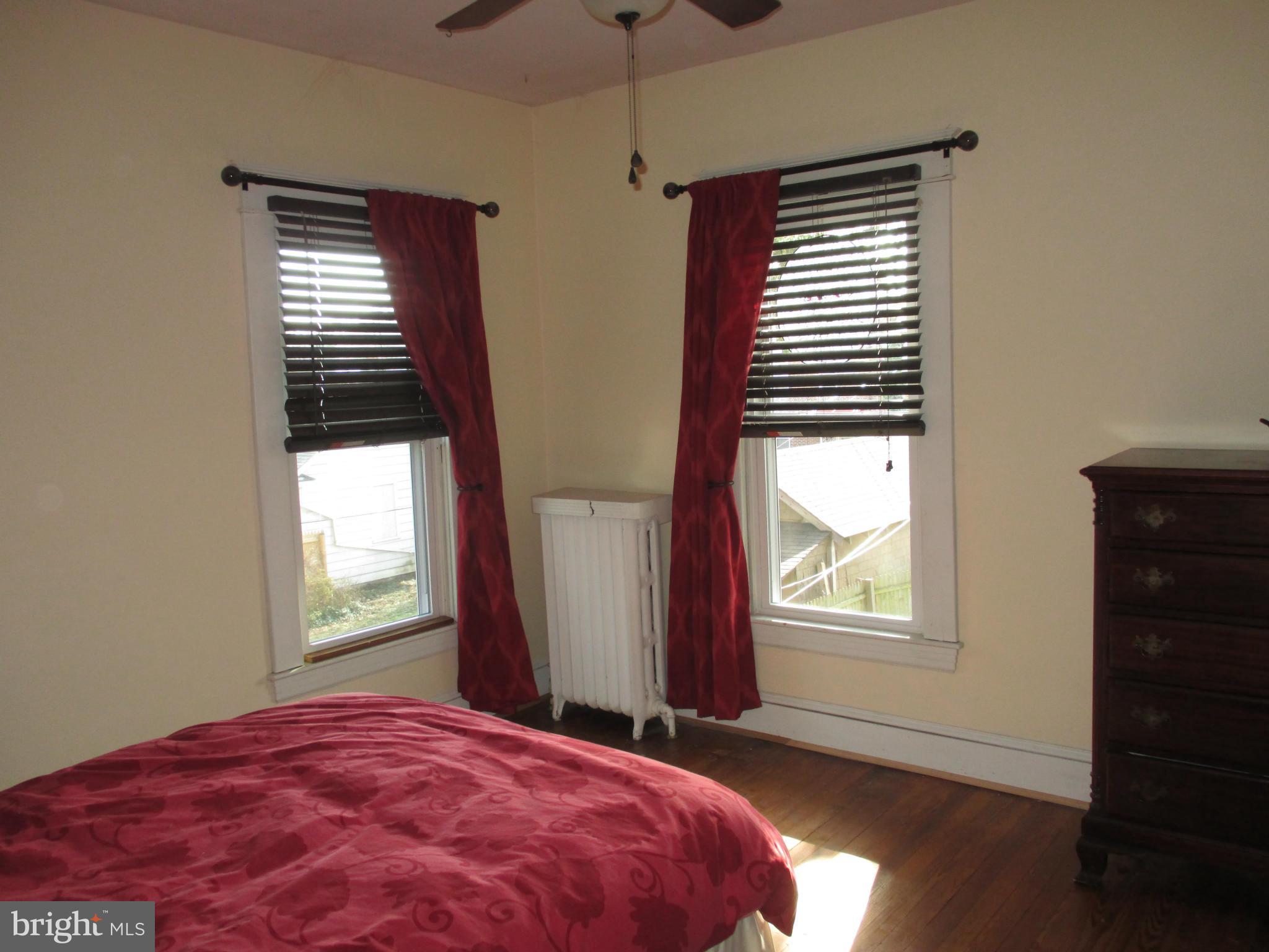 228 Mallow Hill Road Baltimore, MD 21229 - Photo 13 of 25 Bedroom 3