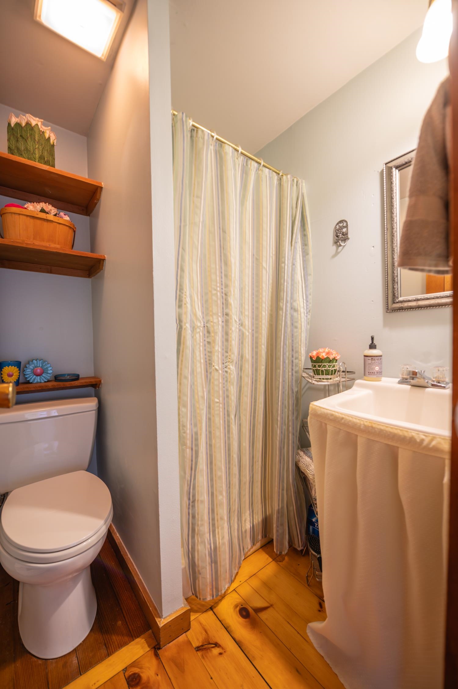 34 Main Street Wardsboro, VT 05355 - Photo 21 of 27