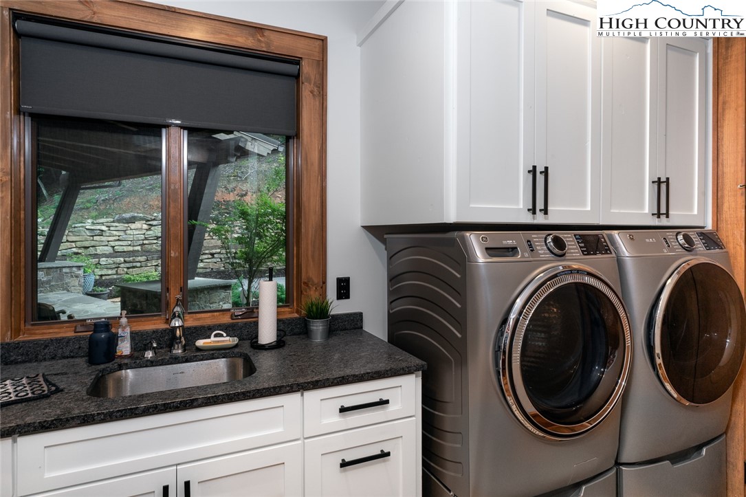 550 Pepperroot Road Boone, NC 28607 - Photo 28 of 50 a kitchen with a sink and a window