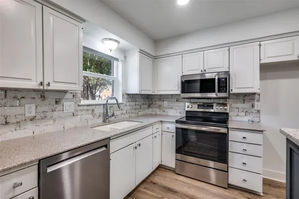 $215,000 | 1257 Roaring Springs Road, Fort Worth, TX 76114