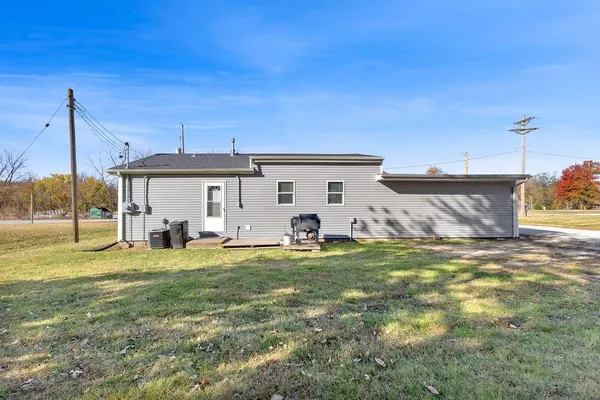 $185,000 | 63 Houseman Street, Faucett, MO 64448