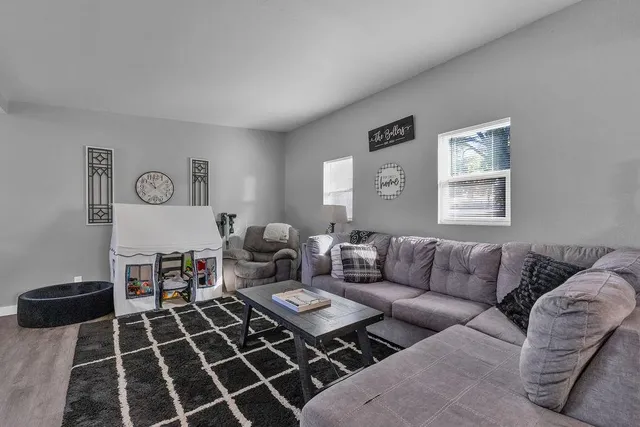 $189,900 | 63 Houseman Street, Faucett, MO 64448