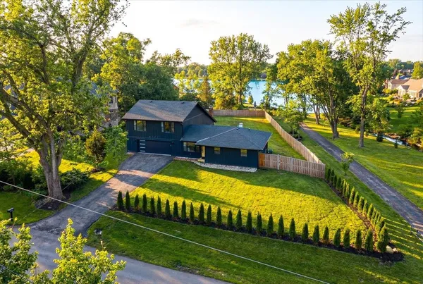 $995,000 | 8122 Fairmount Avenue, Downers Grove, IL 60516