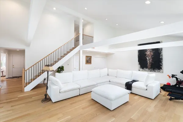 $995,000 | 8122 Fairmount Avenue, Downers Grove, IL 60516