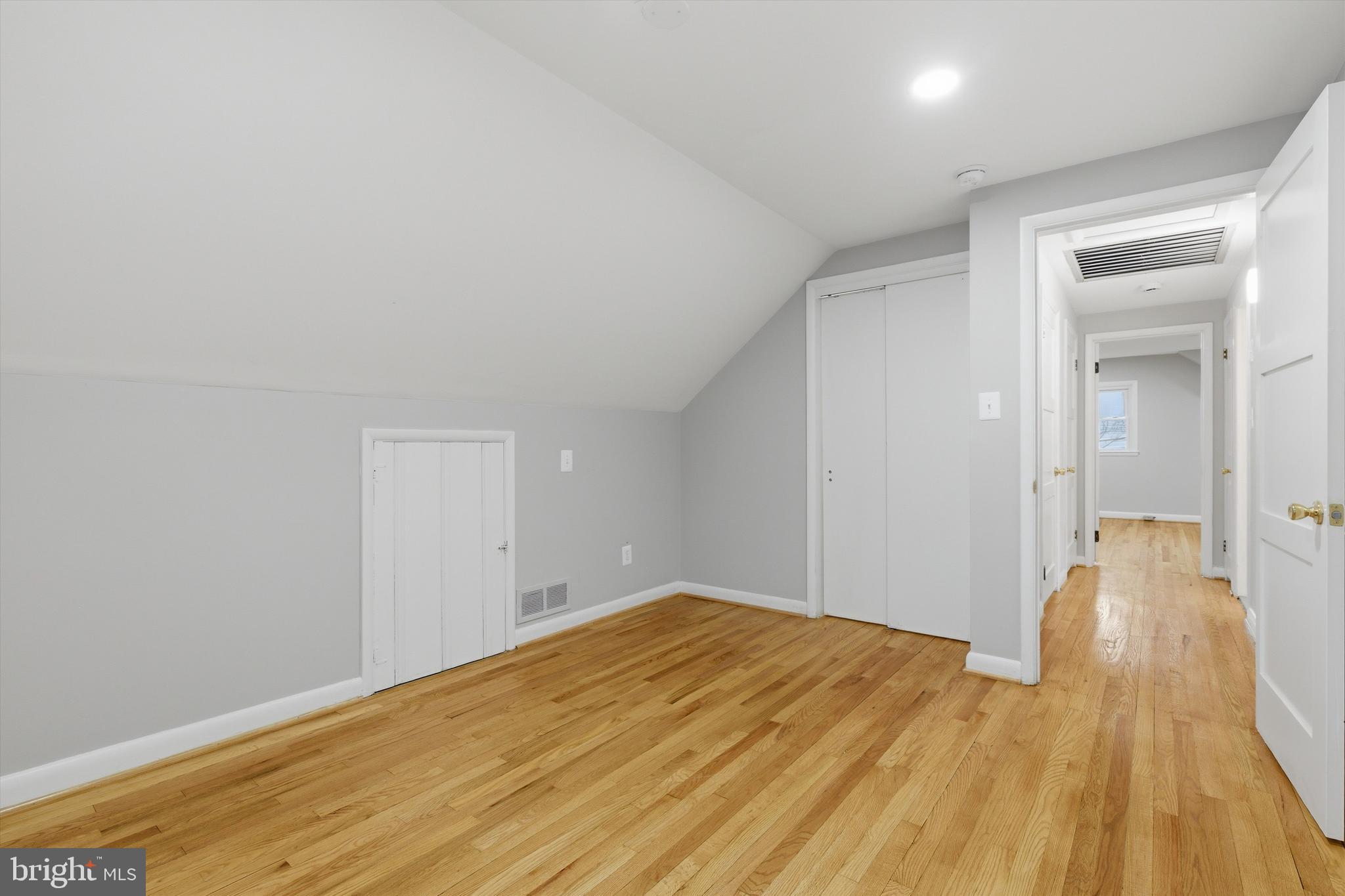 6703 Glenkirk Road Baltimore, MD 21239 - Photo 17 of 33