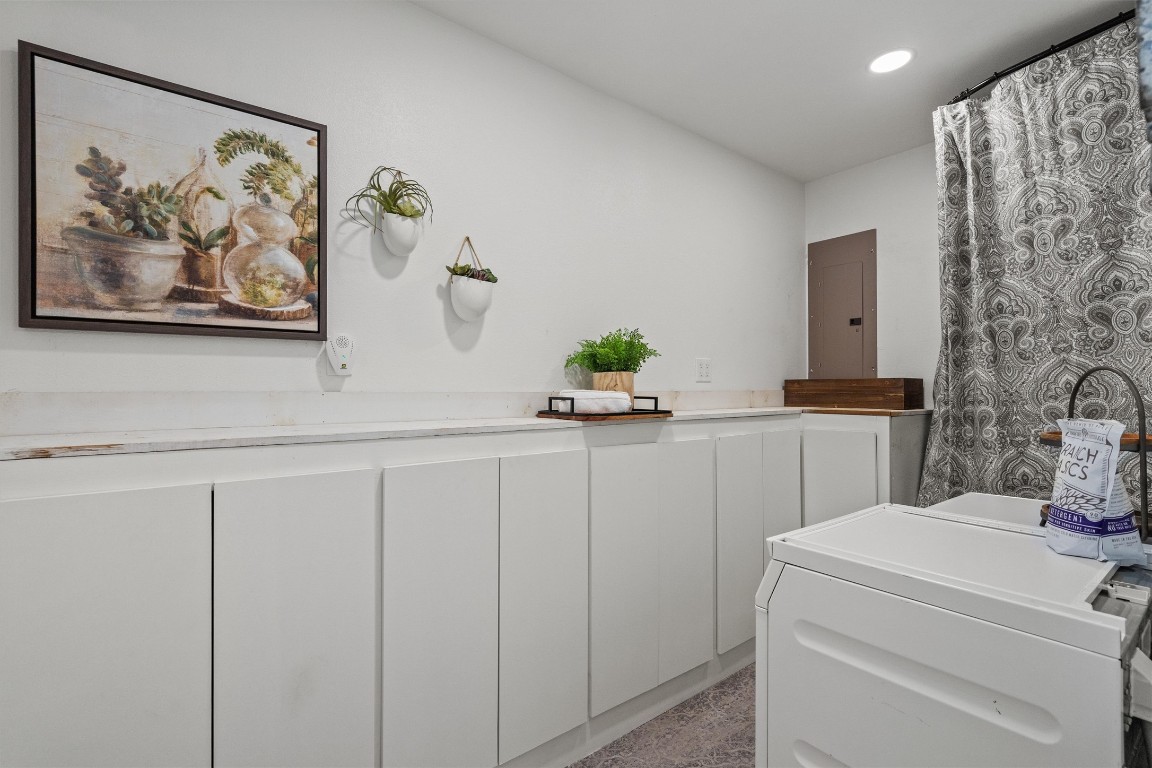 323 Patricia Road Georgetown, TX 78628 - Photo 25 of 40 a bathroom with a sink a toilet and a shower