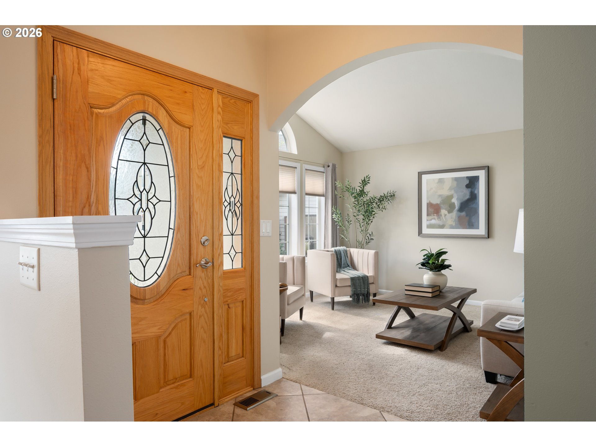 468 72nd Street Springfield, OR 97478 - Photo 2 of 46 Entrance/Foyer