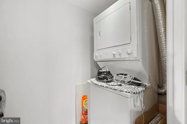 $2,400 | 616 E Street Northwest, Unit 304, Washington, DC 20004