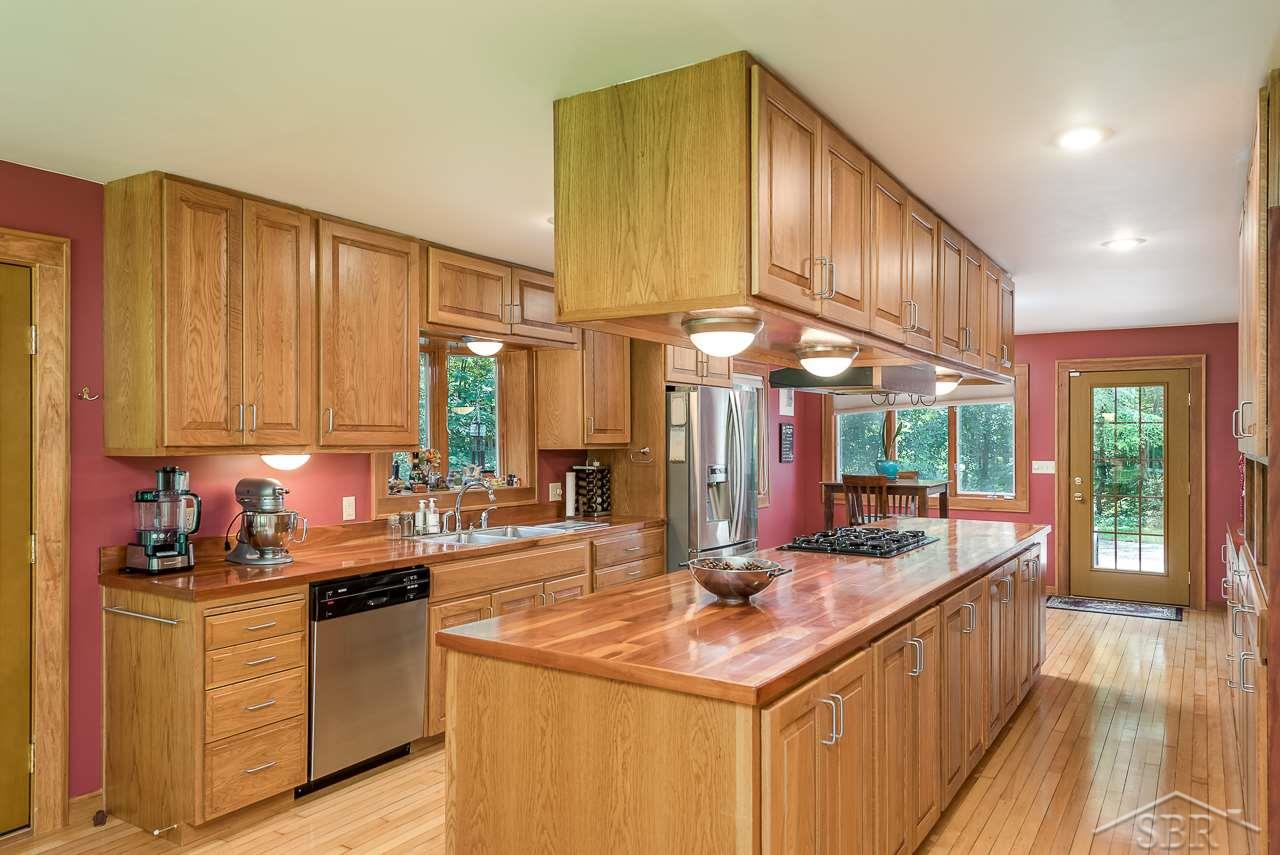 3829 North Gleaner Road Freeland, MI 48623 - Photo 28 of 52 31388064-27.JPG