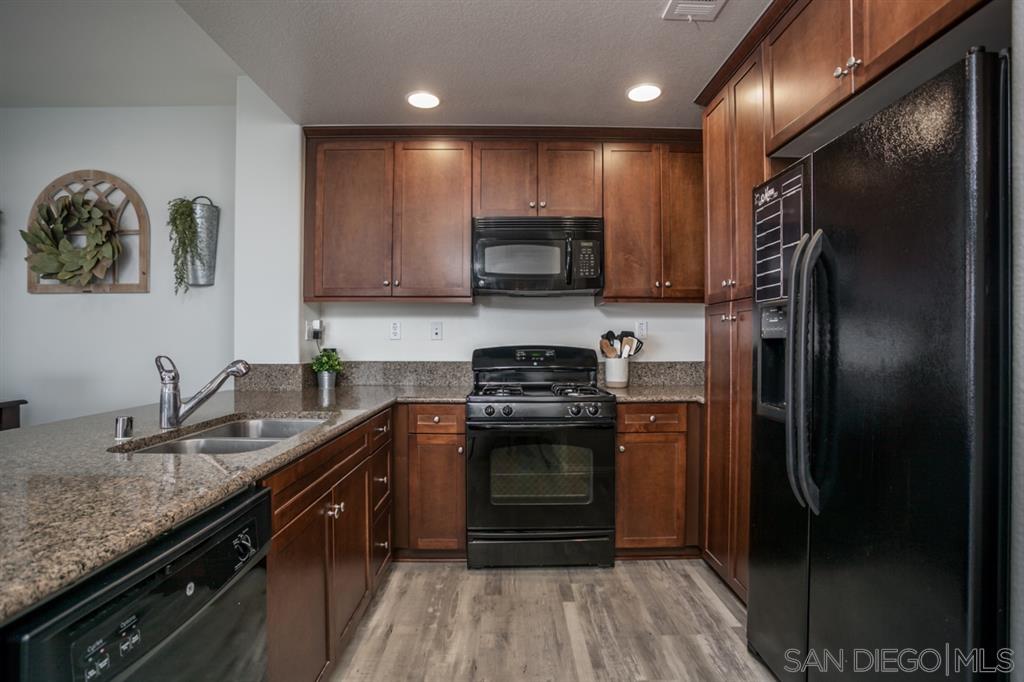 1213 Calabria Street Santee, CA 92071 - Photo 8 of 25
