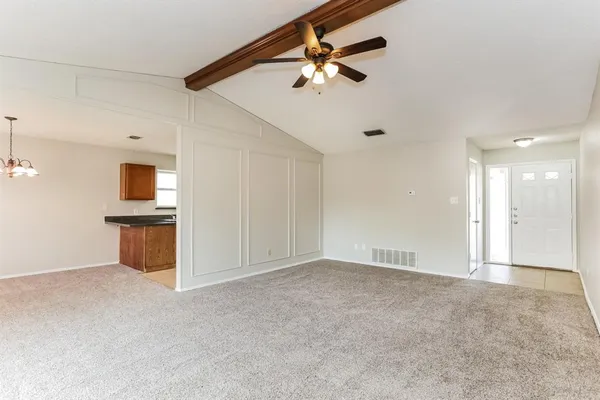 $1,980 | 6505 Pilgrim Lane, Arlington, TX 76002