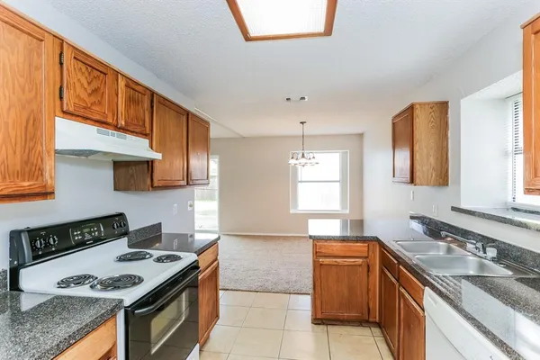 $1,980 | 6505 Pilgrim Lane, Arlington, TX 76002